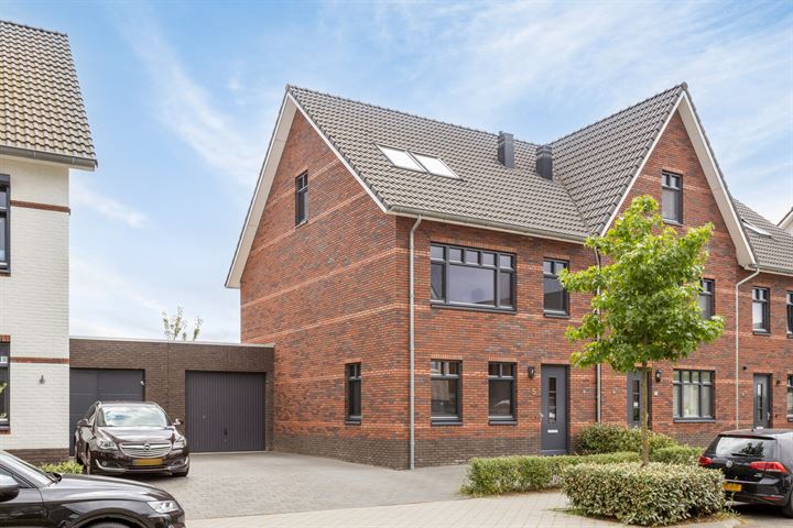 Limes 5 in Huissen foto