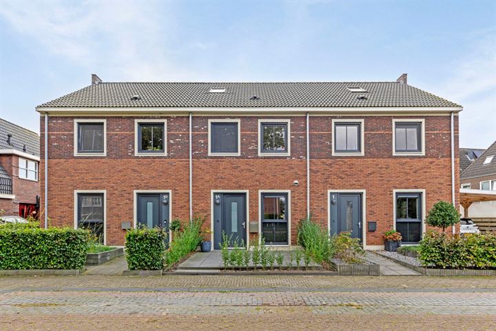 Linde 1a in Leek foto