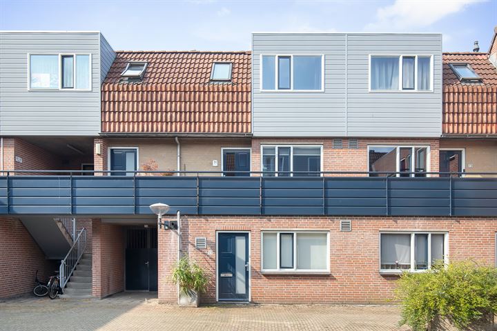 Lindebaan 71 in Bergen op Zoom foto