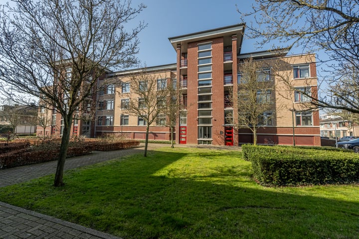 Lindehof 80 in 's-Gravendeel foto