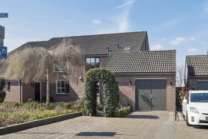 Lindenhof 2 in Dodewaard