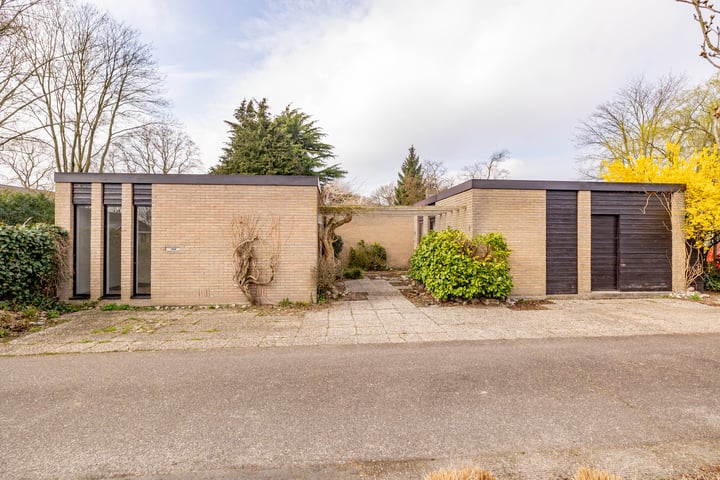 Lindenlaan 1 in Hoogeveen foto