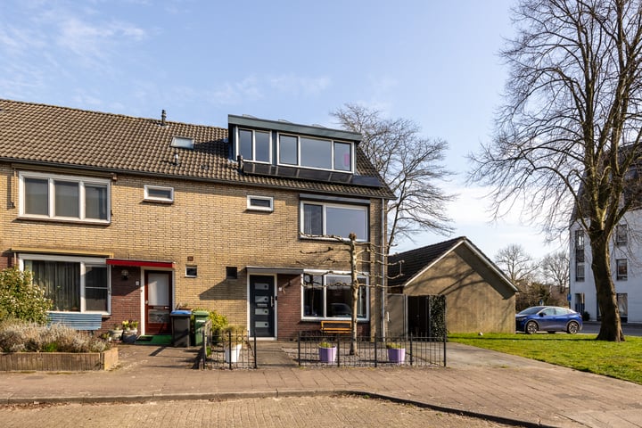 Lindenlaan 2 in Leusden foto