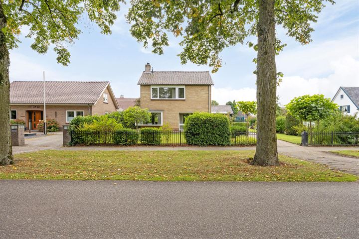 Lindenlaan 5 in Alphen foto
