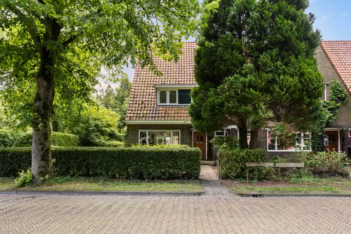 Lindenlaan 5 in Sneek foto
