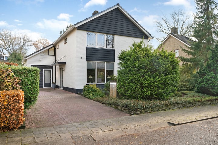 Lindenlaan 8 in Hardenberg foto