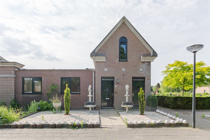 Lindenoord 23 in Wolvega foto