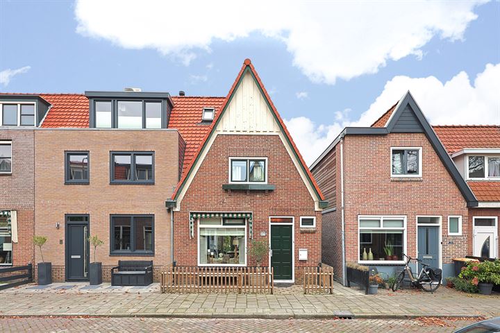 Lindenstraat 27 in IJmuiden foto
