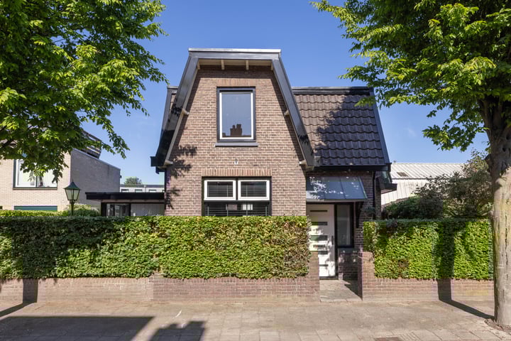 Lindenweg 37 in Hengelo foto