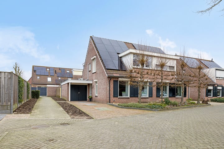 Lindestraat 8 in Stokkum foto