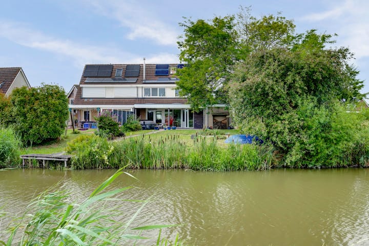 Linge Singel 1 in Lienden foto