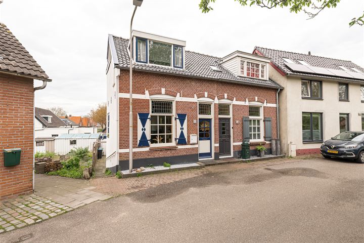 Lingedijk 12 in Geldermalsen foto