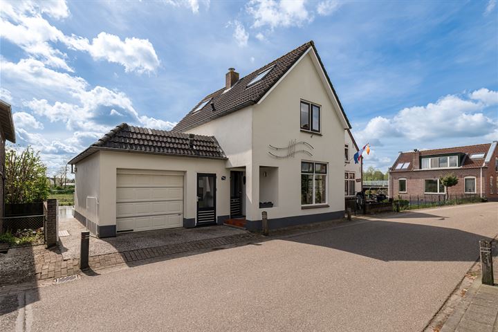 Lingedijk 37 in Tricht foto