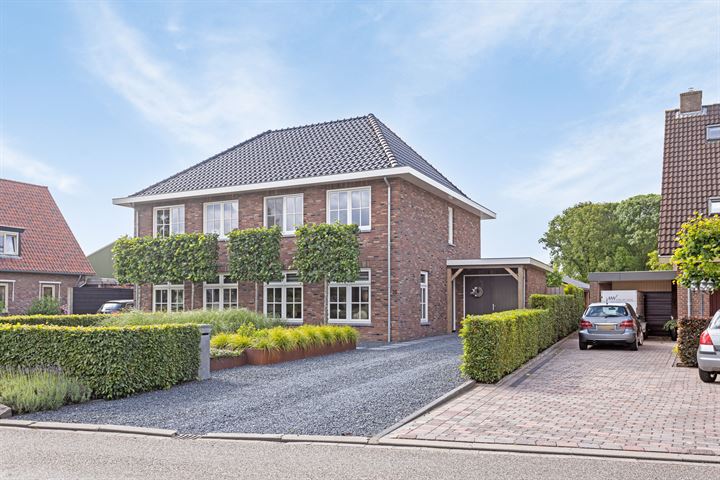Liniestraat 36 in Ochten foto