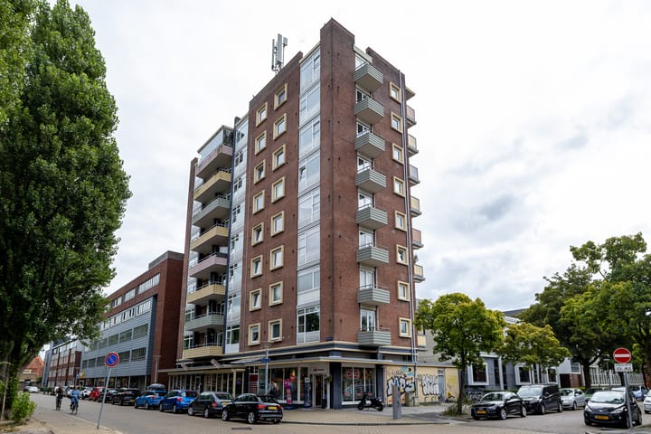 Linnaeusplein 15 in Groningen foto