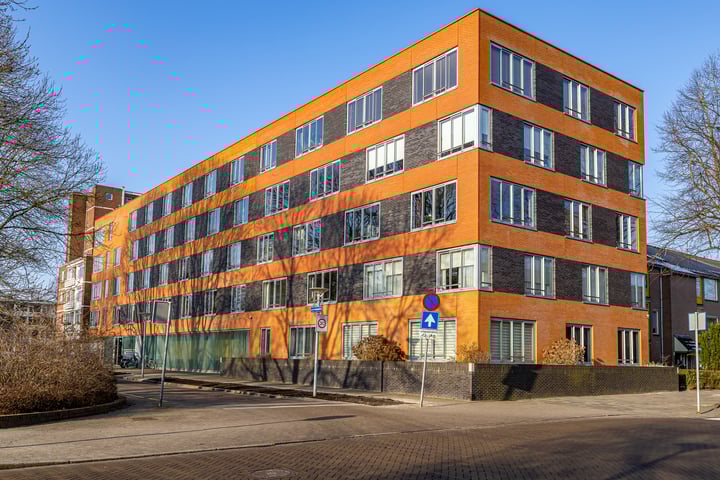 Linnaeusplein 42 in Groningen foto