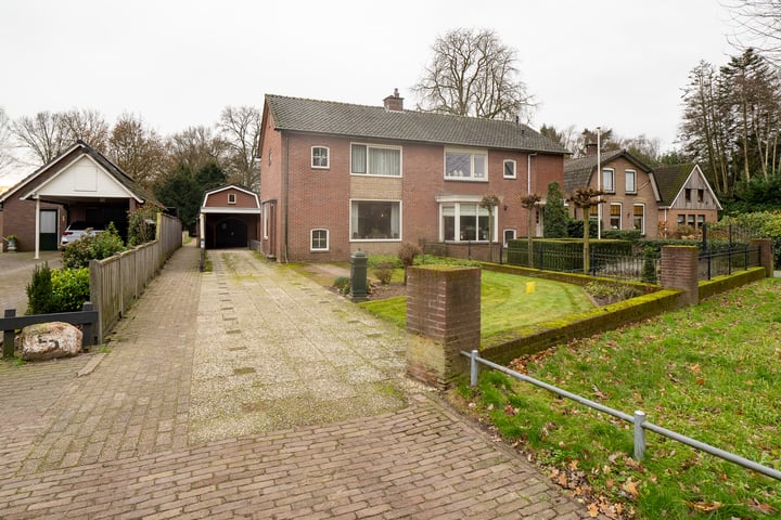 Linthorstlaan 7 in Vriezenveen foto