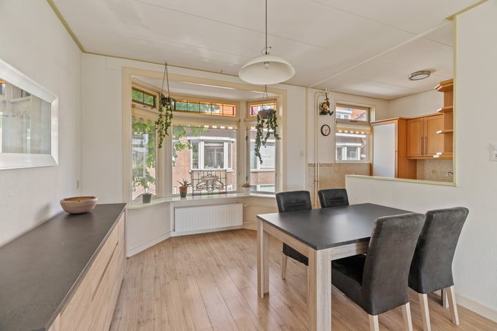 Lisbloemstraat 76B in Rotterdam foto