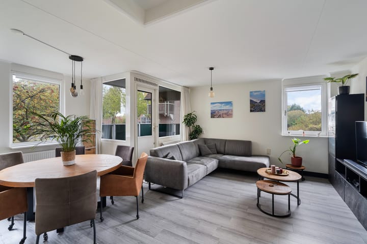 Lissenvaart 103 in Zoetermeer foto