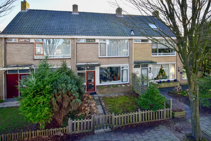 Lobeliusstraat 10 in Zaandam foto
