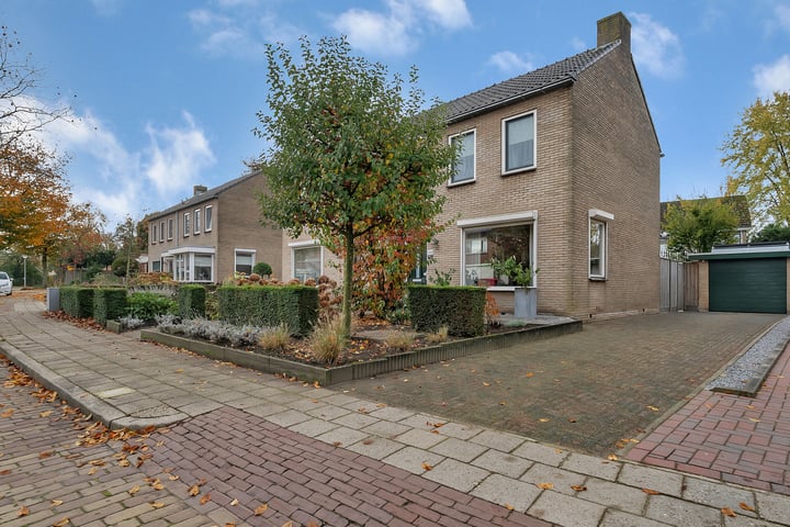 Lochtersweg 10 in Nijverdal foto