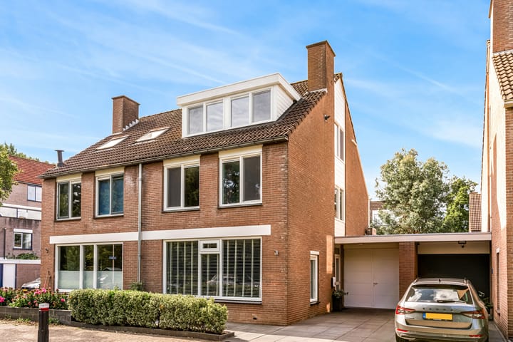 Loenhorst 23 in Alphen aan den Rijn foto
