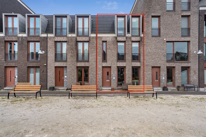 Loes van Marlestraat 15 in Weesp foto