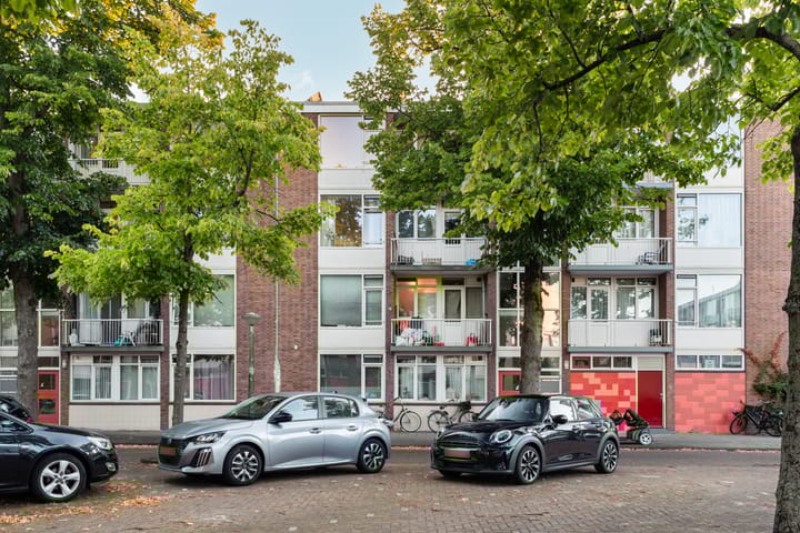 Loevestein 122 in Amsterdam foto