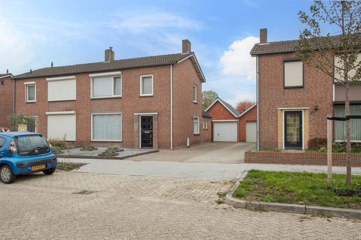 Lokbossen 32 in Reusel foto