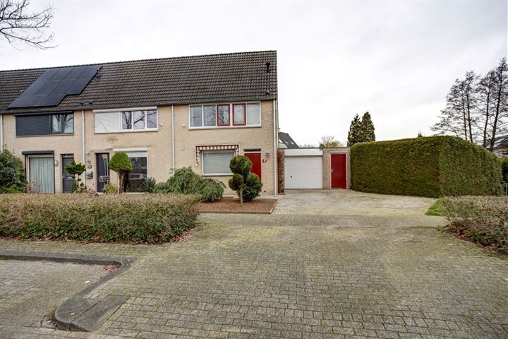 Lombardijenlaan 199 in Tilburg foto