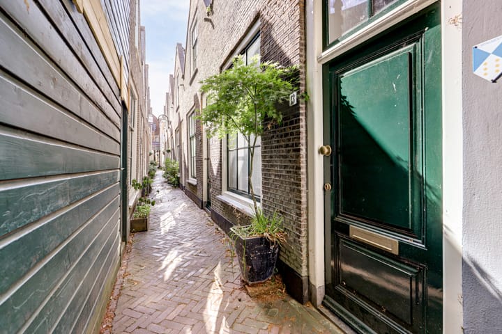 Looierspoort 11 in Gouda foto