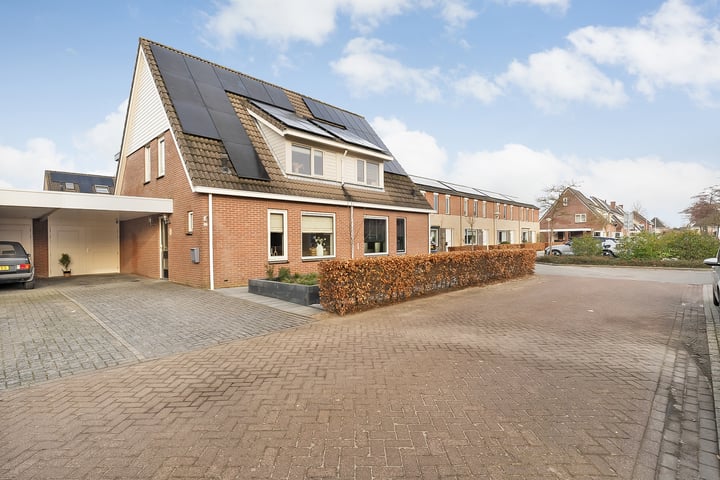 Loorlaan 47 in Hardenberg foto