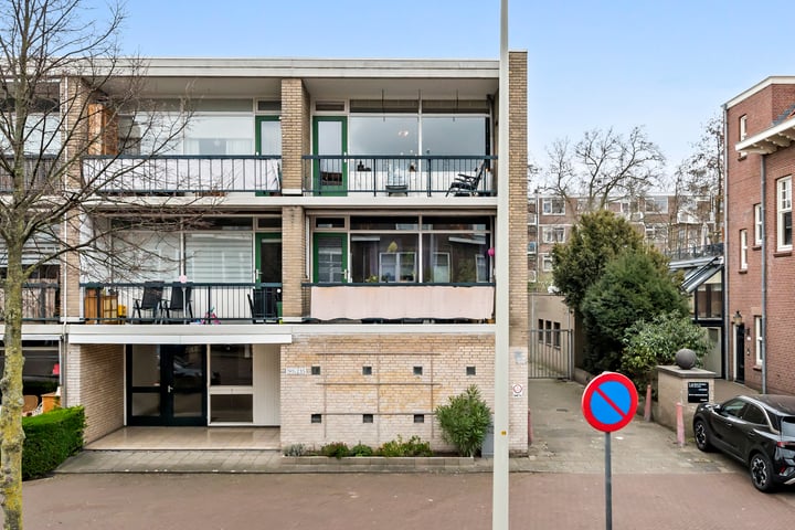 Loosduinse Hoofdstraat 221 in 's-Gravenhage foto