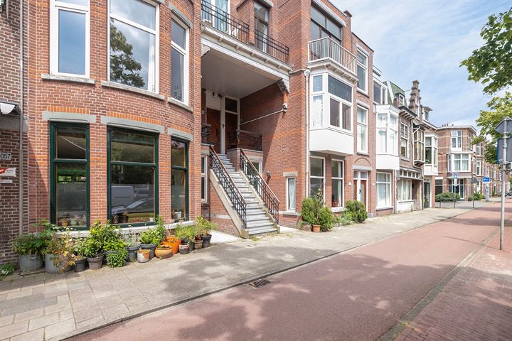 Loosduinseweg 1047 in 's-Gravenhage foto