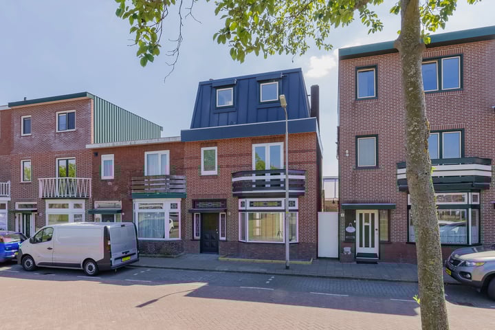 Lorentzstraat 18 in IJmuiden
