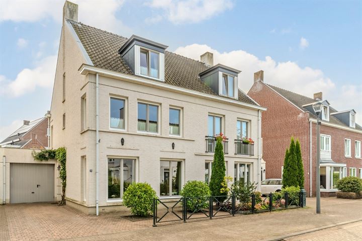 Lorreman 10 in Helmond foto
