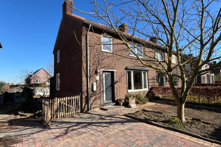 Lottumseweg 3 in Broekhuizen