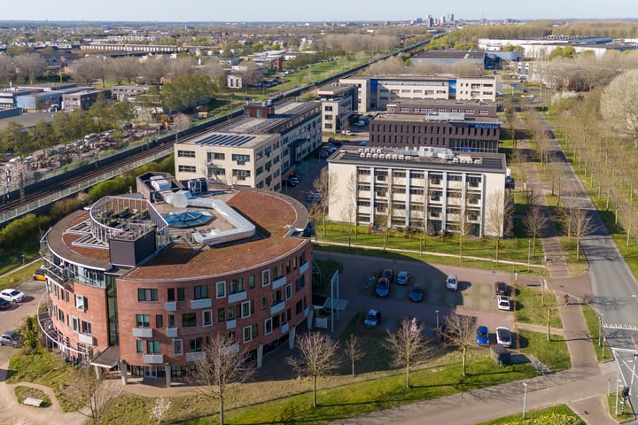 Louis Armstrongweg 58E in Almere foto