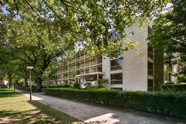 Louis Bouwmeesterstraat 107 in Rijswijk foto