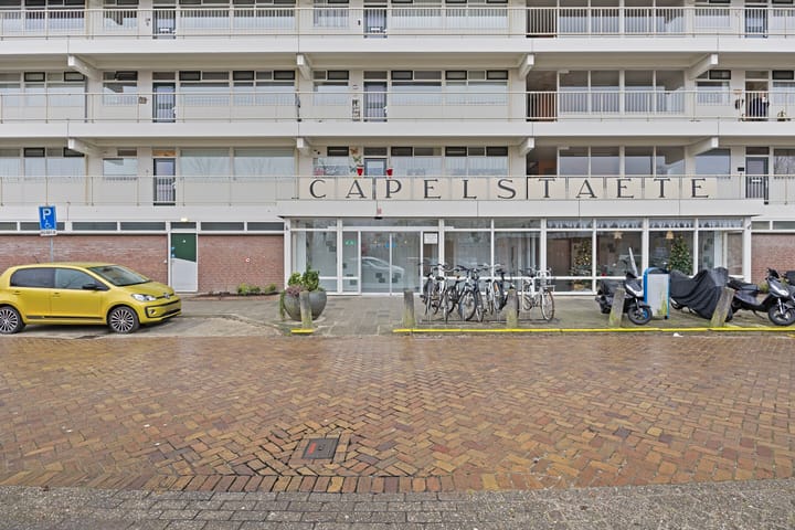 Louis Couperusplaats 121 in Capelle aan den IJssel foto