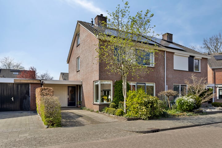 Foto van woning Louis Saalbornstraat 5, Hengelo