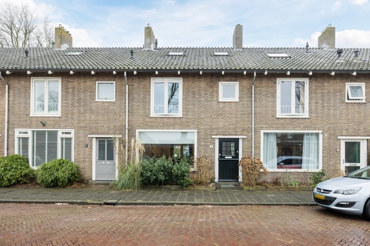 Louise de Colignylaan 4 in Voorschoten foto