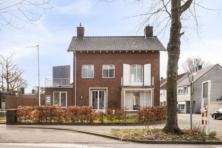 Lourdesstraat 2a in Tilburg foto
