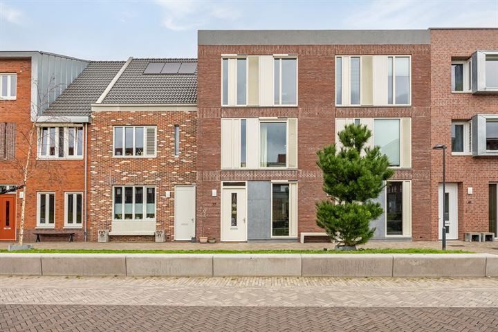 Lous van Beusekomlaan 37 in Breda foto