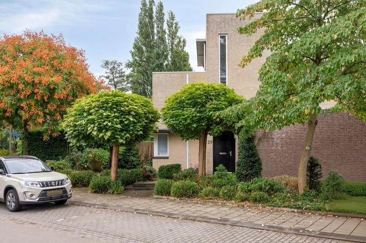 Lovendaalhoeve 29 in Maastricht foto