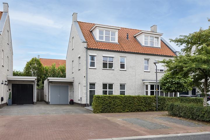 Lover 159 in Borne foto