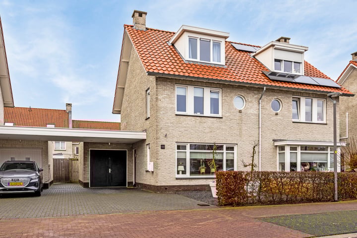 Lover 180 in Borne foto
