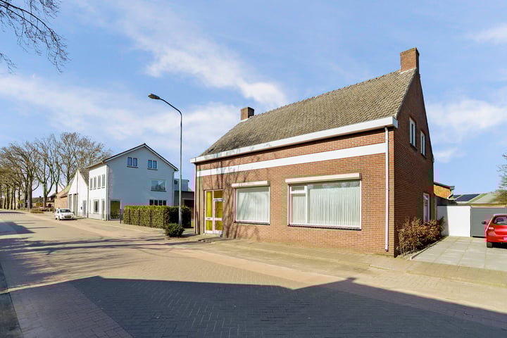 Loveren 16 in Baarle-Nassau foto
