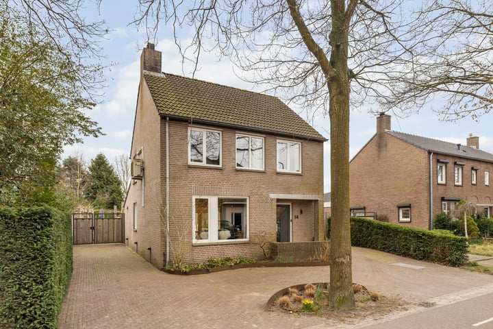 Loverensestraat 14 in Cromvoirt foto