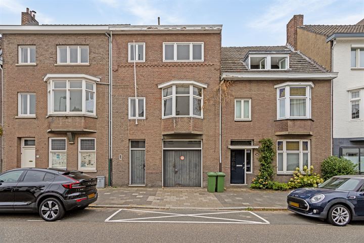 Luikerweg 32 in Maastricht foto